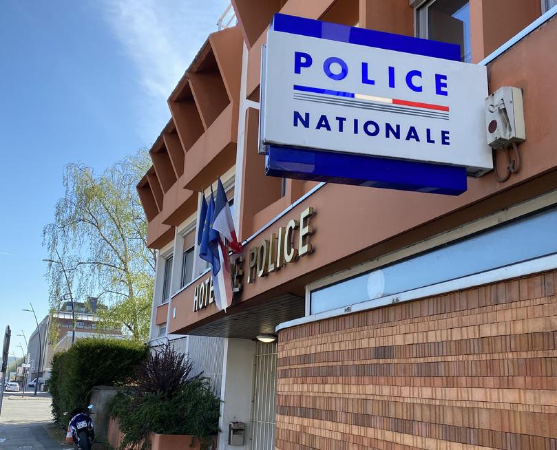 Évreux : un adolescent de 14 ans interpellé après des tirs de mortier sur un kebab et une voiture de police