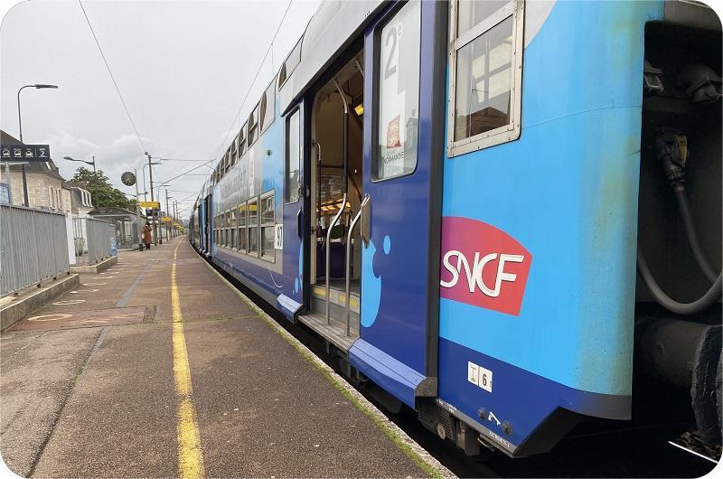Harfleur : une femme décède percutée par un train, la circulation ferroviaire et routière coupée