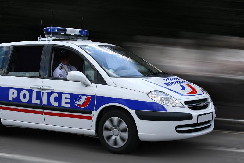 Yvelines. Recherché par la police, l'automobiliste est intecepté aux Mureaux après une course-poursuite sur l’A13