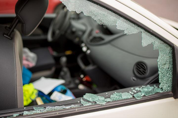 Le Havre : trois jeunes interpellés après des dégradations de voitures dans le parking de l’hôtel de ville
