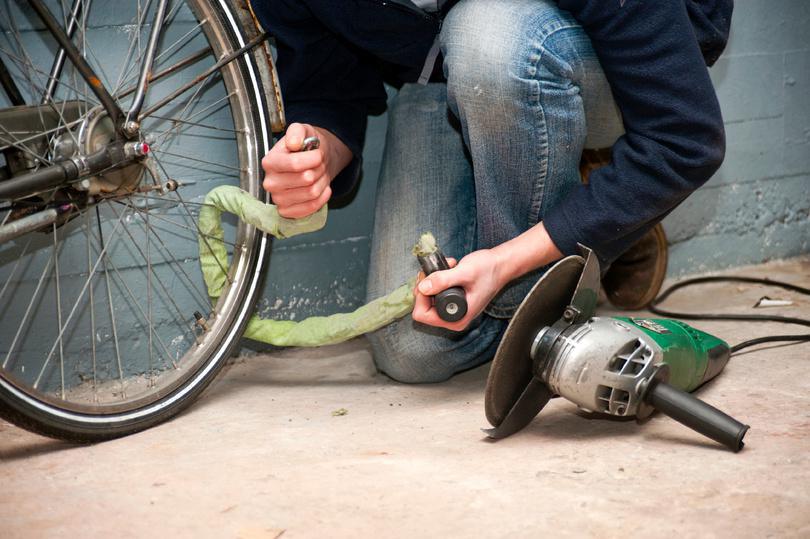 Piégé par la balise GPS, un voleur de vélo électrique est géolocalisé (et interpellé) à Saint-Etienne-du-Rouvray