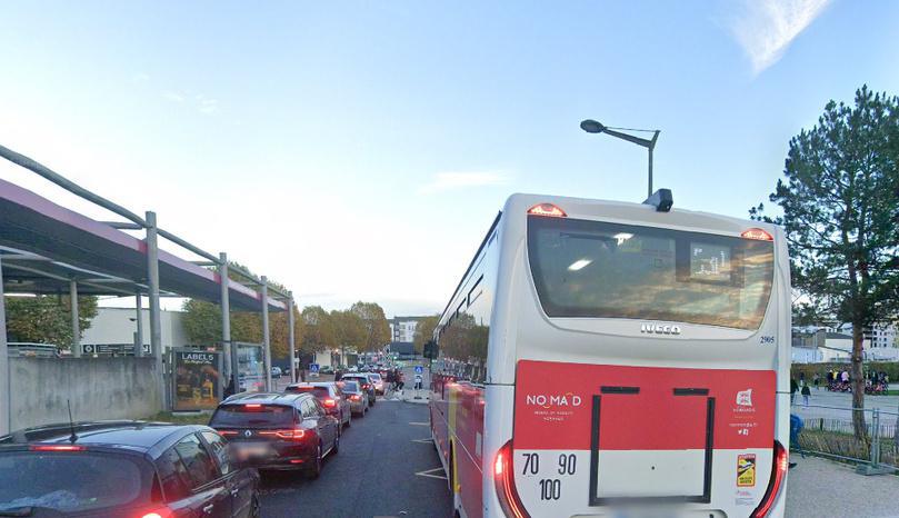Rouen : il frappe un passager d'un bus pour venger sa belle-soeur, victime d'une « main aux fesses »