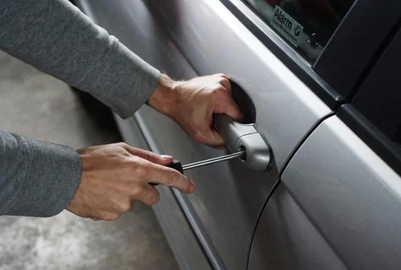 Yvelines. Deux individus arrêtés par la police en flagrant délit de vol dans des véhicules à Sartrouville Yvelines. Deux individus arrêtés par la police en flagrant délit de vol dans des véhicules à Sartrouville