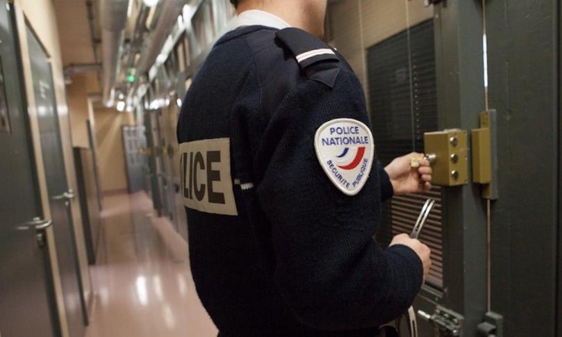 Tourville-la-Rivière : un voleur intercepté après avoir dissimulé de l'outillage dans un carton chez Leroy-Merlin Tourville-la-Rivière : un voleur intercepté après avoir dissimulé de l'outillage dans un carton chez Leroy-Merlin