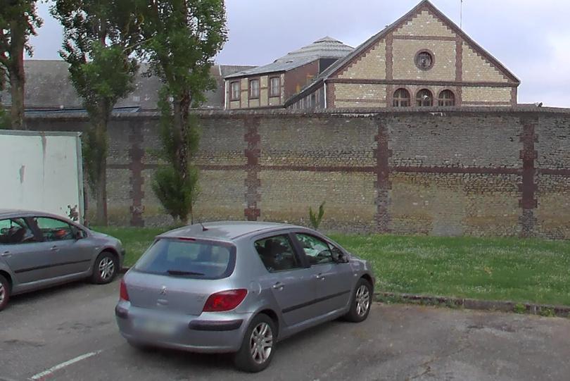 « Parachutage » à la prison d'Évreux : deux hommes interpellés avec des stupéfiants