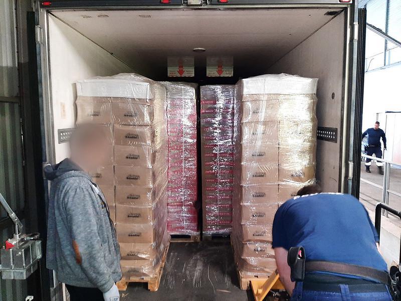 Normandie : 7 tonnes de tabac saisies par les douaniers dans un chargement de nouilles