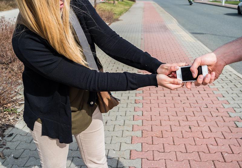 Vol de téléphone : piégés par la victime et la BAC lors d’un rendez-vous à Sotteville-lès-Rouen Vol de téléphone : piégés par la victime et la BAC lors d’un rendez-vous à Sotteville-lès-Rouen
