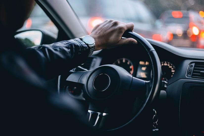 Au Havre, sa conduite incohérente attire l'attention de la BAC : il est contrôlé sans permis et positif aux stupéfiants