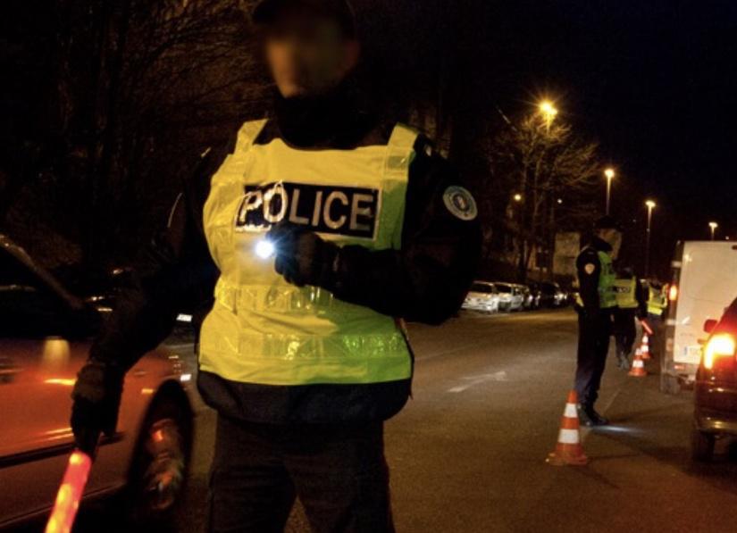 Véhicule dangereux, défaut de permis, OQTF... : le conducteur est placé en garde à vue à Bolbec Véhicule dangereux, défaut de permis, OQTF... : le conducteur est placé en garde à vue à Bolbec