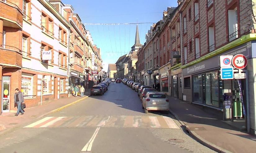 Une femme de 67 ans en urgence relative après une chute du 1er étage à Neufchâtel-en-Bray, en Seine-Maritime Une femme de 67 ans en urgence relative après une chute du 1er étage à Neufchâtel-en-Bray, en Seine-Maritime