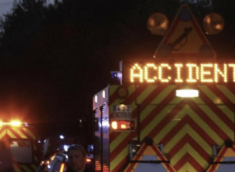 Rocade nord-est du Havre : une voiture sur le toit et en feu, une adolescente grièvement blessée