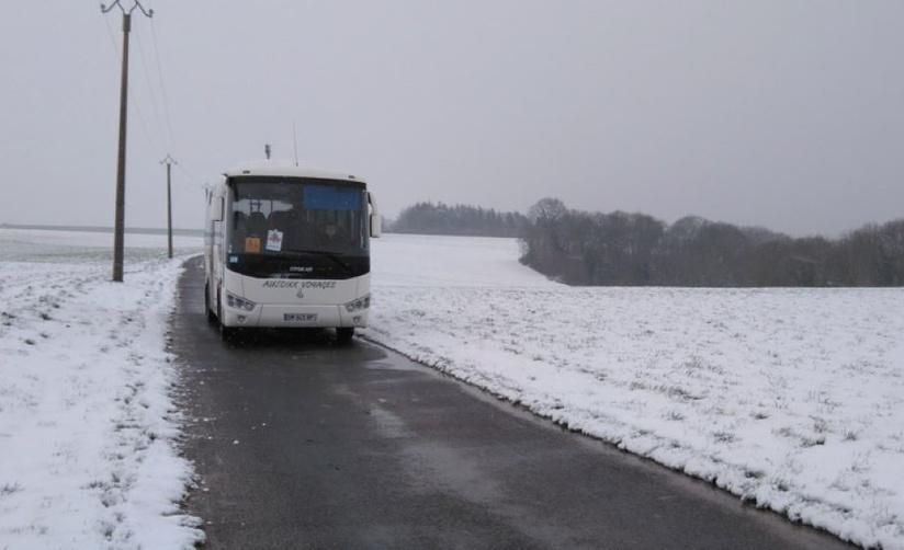 Neige et verglas : les transports scolaires à l’arrêt lundi en Normandie