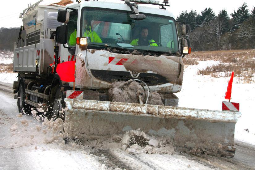 Neige et verglas : la suspension des transports scolaires maintenue pour ce mardi en Seine-Maritime Neige et verglas : la suspension des transports scolaires maintenue pour ce mardi en Seine-Maritime