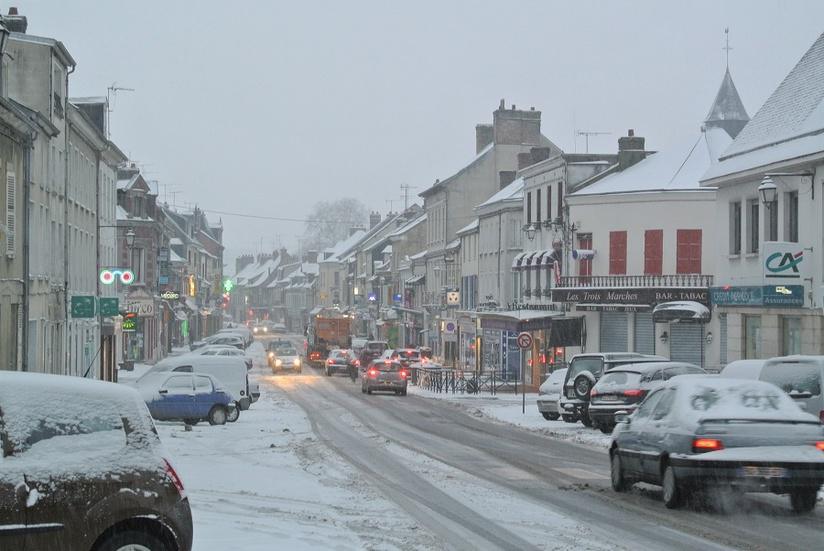Neige-verglas dans l’Eure : restrictions toujours en place avant une nuit à risque. Neige-verglas dans l’Eure : restrictions toujours en place avant une nuit à risque.