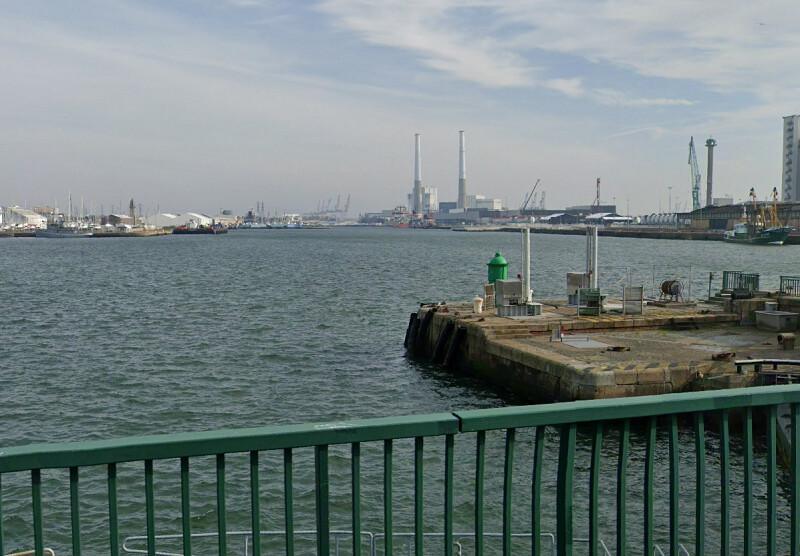 Un homme retrouvé mort dans le bassin Bellot au Havre, ce mercredi matin Un homme retrouvé mort dans le bassin Bellot au Havre, ce mercredi matin