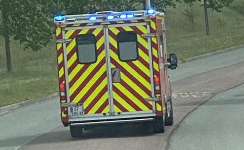 Collision entre deux voitures sur la D20 : un homme grièvement blessé à Doudeville Collision entre deux voitures sur la D20 : un homme grièvement blessé à Doudeville