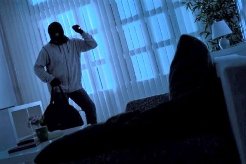 Yvelines : deux hommes surpris en plein cambriolage dans un pavillon à Maisons-Laffitte