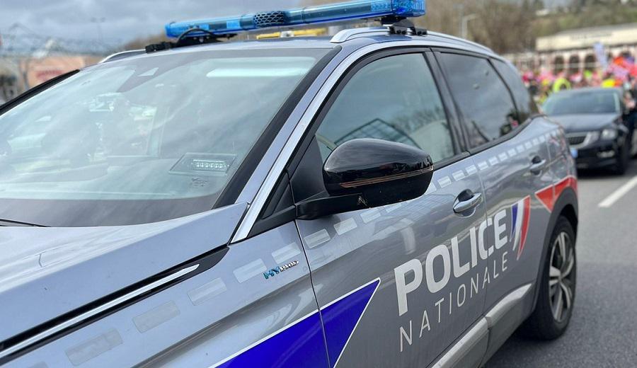 Elbeuf : trois policiers blessés dans une collision en se rendant sur une intervention