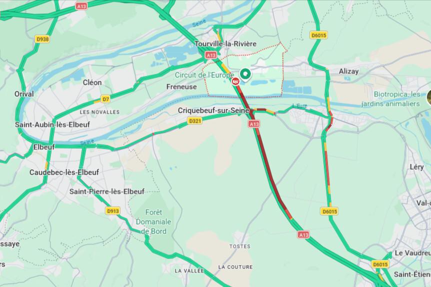 A13 : une voiture en feu à hauteur de Sotteville-sous-le-Val, circulation perturbée