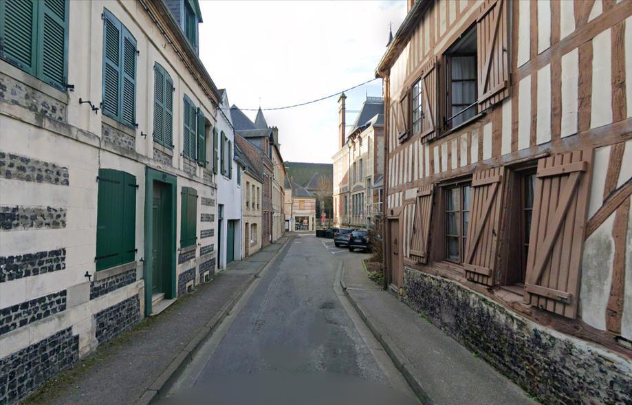 Feu de garage à Montivilliers, les habitants de deux maisons évacués Feu de garage à Montivilliers, les habitants de deux maisons évacués