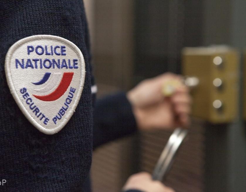 Neuville-lès-Dieppe : une marche arrière hasardeuse trahit un conducteur alcoolisé