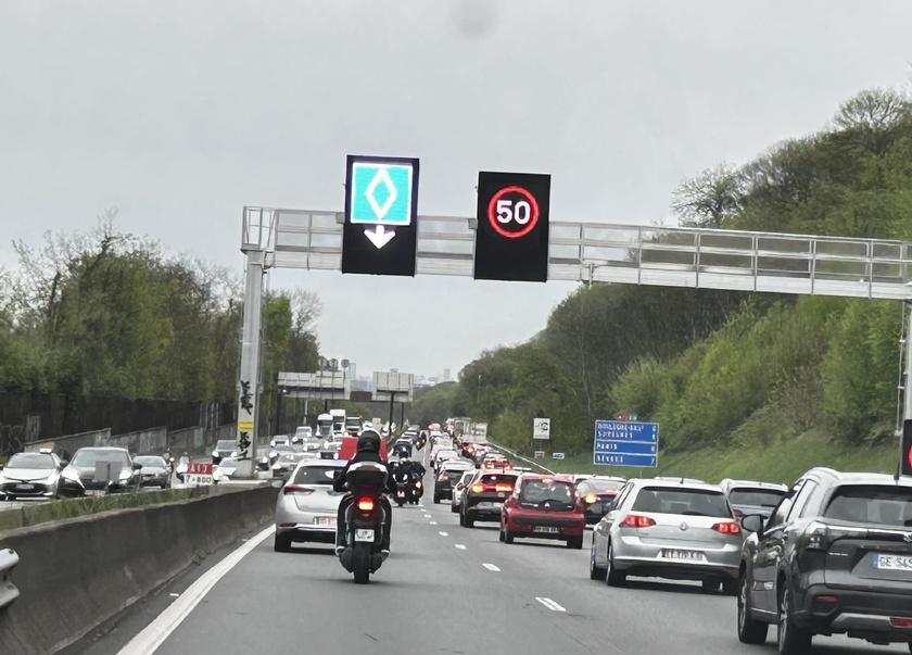 Routes des vacances : samedi rouge dans les deux sens, vigilance dans le Grand-Ouest