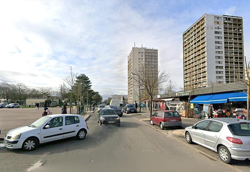 Cigarettes, ecstasy et psychotropes saisis chez un trafiquant à Mantes-la-Jolie Cigarettes, ecstasy et psychotropes saisis chez un trafiquant à Mantes-la-Jolie