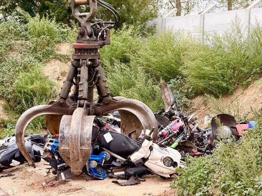 Seine-Maritime : 34 deux-roues saisis cet été vont être détruits ce mardi au Havre Seine-Maritime : 34 deux-roues saisis cet été vont être détruits ce mardi au Havre
