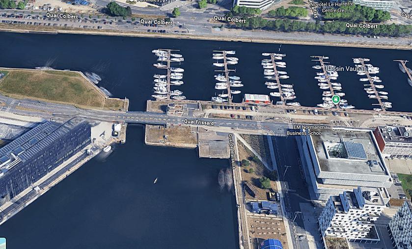 Pollution maritime : un barrage antipollution déployé dans le port du Havre 
