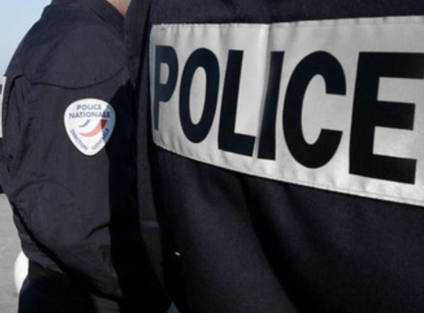 Dieppe : trop de bruit dans le fourgon, le conducteur roulait alcoolisé et avec un permis invalide