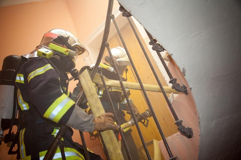 Eure : une maison partiellement ravagée par un incendie à Criquebeuf-la-Campagne Eure : une maison partiellement ravagée par un incendie à Criquebeuf-la-Campagne