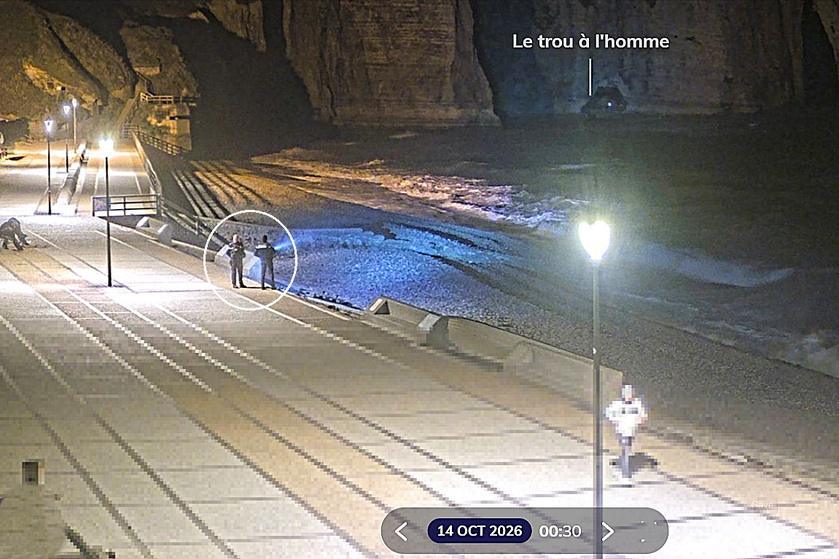 Étretat : sauvés de la marée grâce aux faisceaux lumineux repérés par les gendarmes