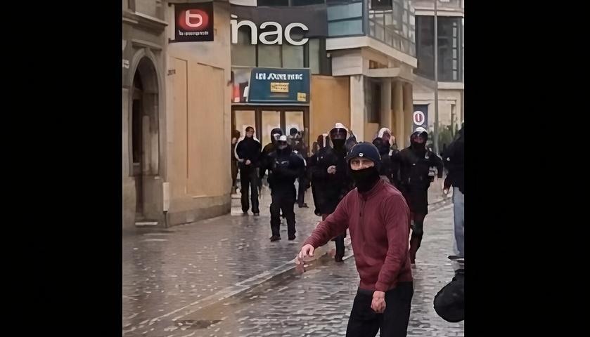Affrontements entre ultradroite et ultragauche à Rouen : le parquet ouvre une enquête pour violences aggravées Affrontements entre ultradroite et ultragauche à Rouen : le parquet ouvre une enquête pour violences aggravées