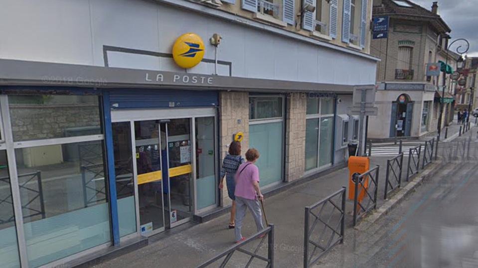 Yvelines Branle Bas Au Bureau De Poste Des Mureaux Pour Une Mysterieuse Poudre Grisatre Yvelines Branle Bas Au Bureau De Poste Des Mureaux Pour Une Mysterieuse Poudre Grisatre