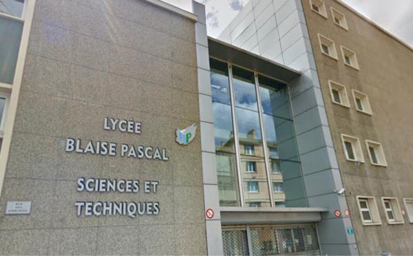 Le recteur de Normandie en visite dans une « classe passerelle » au lycée Blaise-Pascal à Rouen 