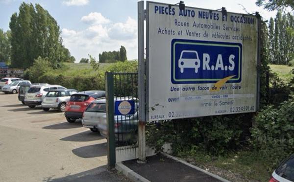 Hervé Morin en visite chez Rouen Automobiles Services, acteur clé du recyclage automobile en Normandie