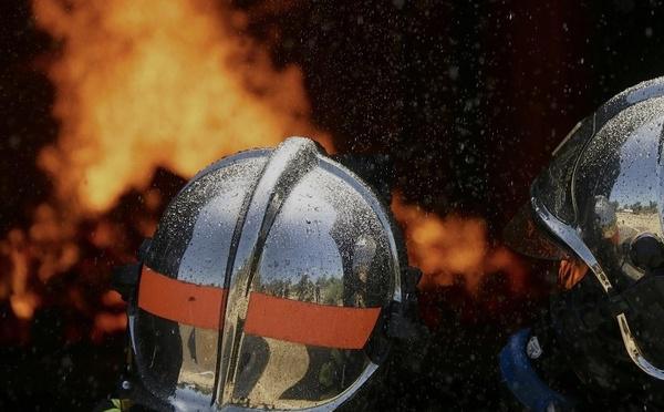 RN 154 : la remorque d’un poids lourd et un chalet en bois détruits par un incendie sur l’aire de Moisville