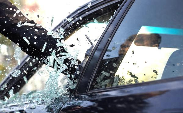 Tentative de vol de voiture à Déville-lès-Rouen : le suspect arrêté avait interdiction de sortir la nuit 