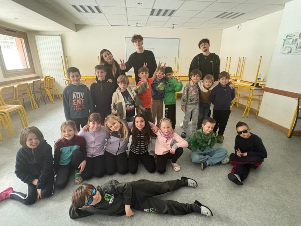 L'Avenière : Les groupes L'Avenière : Les groupes