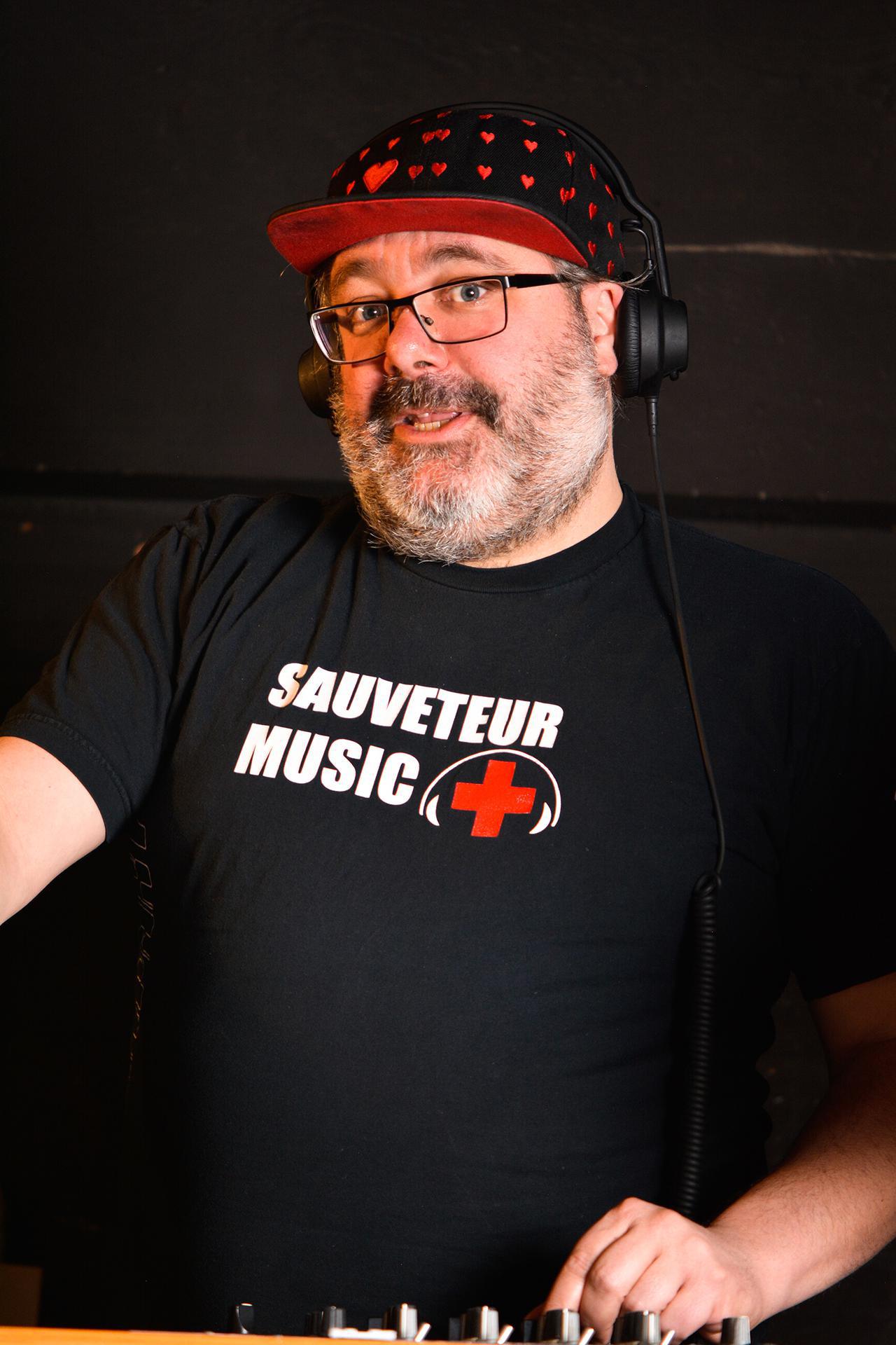 Goton Le Cool Spécialiste DJ