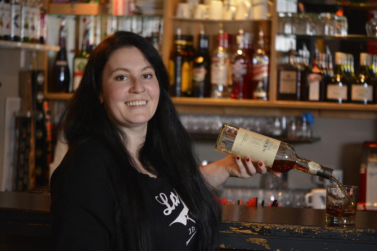 Emilie Spécialiste Apéro