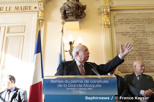 Jean-Claude Gaudin : « C'est une reconnaissance envers les musulmans marseillais, que ce soit les anciens qui ont participé à la libération de Marseille ou leurs enfants qui contribuent au développement économique et culturel de la ville. »