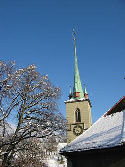 Le clocher de la Nidder-Kirche, en Suisse. (photo : Flickr)