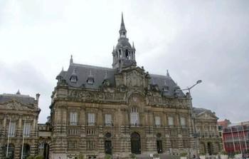 Mairie de Roubaix (Nord). Les musulmans forment la plus importante minorité de la ville.