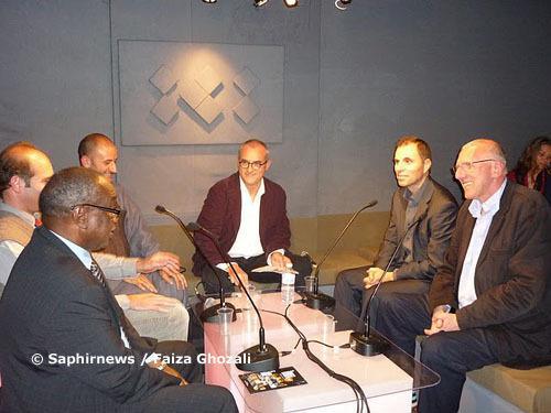 Les enjeux des nouvelles religiosités en Europe, avec pour en débattre, de g. à dr., Moussa Niambélé, Philippe Gaudin, Frédéric Procopio, Bruno Guiderdoni et Père Christian Delorme. Au centre : Alain Le Gouguec.