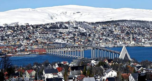 La mosquée de Tromsoe, au nord de la Norvège, devait voir le jour grâce à des capitaux saoudiens. Le gouvernement en a décidé autrement, invoquant les restrictions de la liberté de culte en Arabie Saoudite.