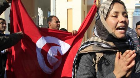 Moyen-Orient : Des femmes défilent aux côtés des hommes pour réclamer le changement