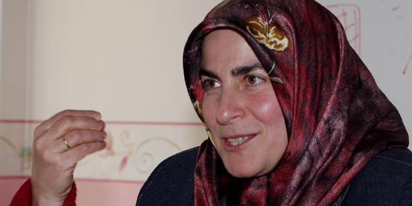 Fatma Bostan Unsal est l’une des intellectuelles engagées pour la candidature de femmes voilées aux prochaines législatives de juin.