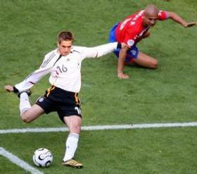 Lahm, le premier buteur du mondial