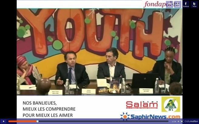 Capture d'écran du débat « Nos banlieues, mieux les comprendre pour mieux les aimer », de gauche à droite : Huê Trinh Nguyên, Gilles Kepel, Dominique Reynié, Anasthasie Tudieshe.